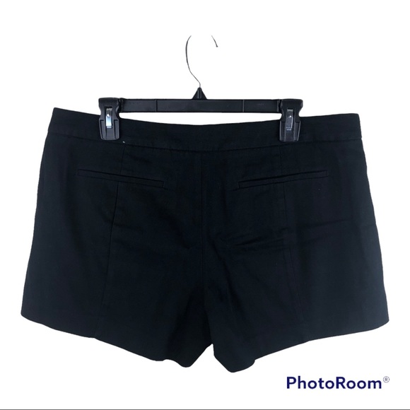 Gap Shorts - Picture 2 of 5